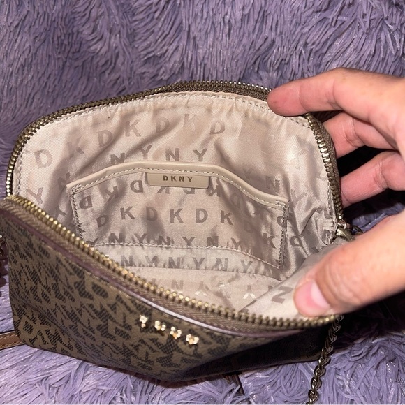 DKNY Monogram Print Shoulder Bag - Picture 4 of 6